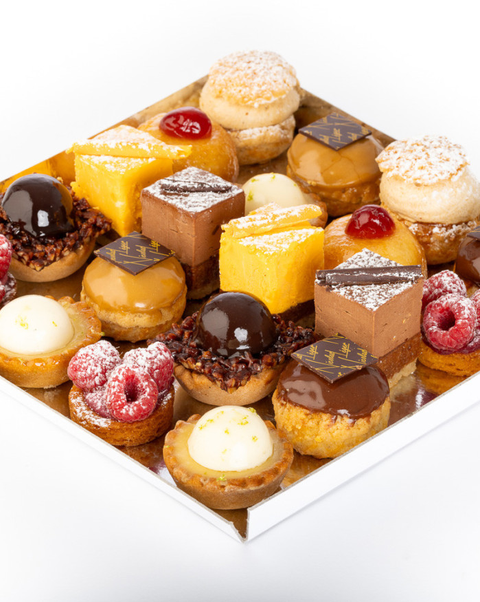 Plateaux de 20 fours sucrés